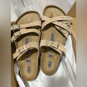 🔥NEW!Birkenstock Light Brown Sandals with Gold Buckles Size EU 38/7.5 US